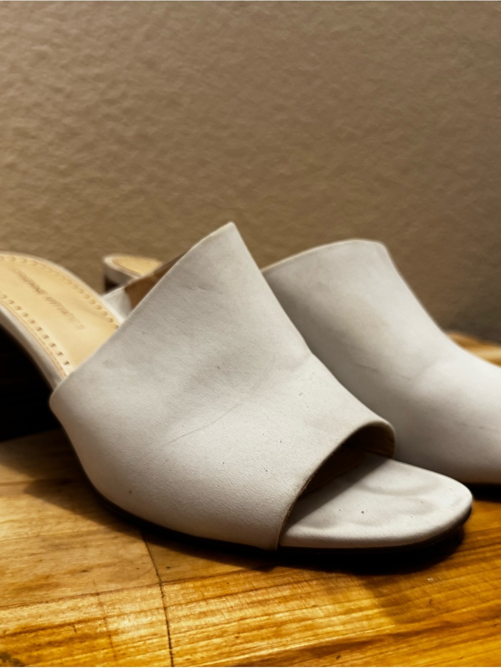 Adrienne Vittadini Ivory Open-Toe Slide Heels